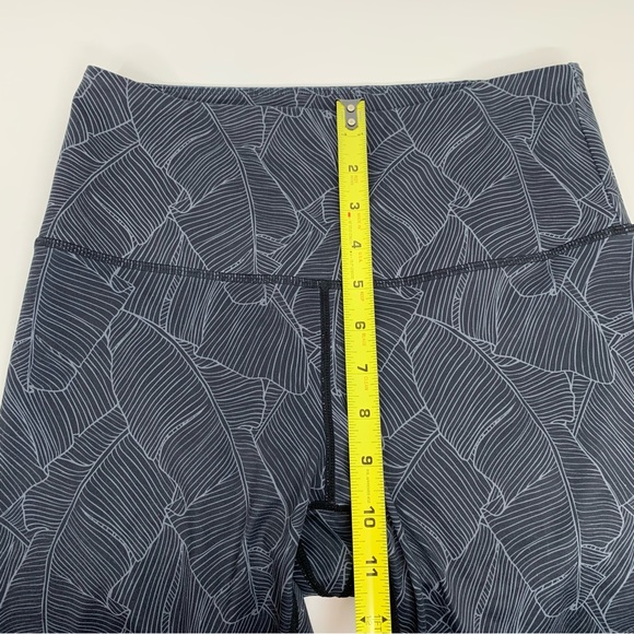 Wela Honolulu Hawaii Black Gray Tropical Palm Athletic Leggings Size Medium - Picture 15 of 16
